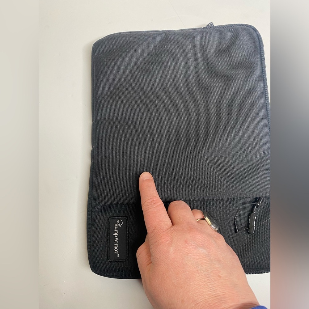 Bump Armor Protective Carrying Case Tablet 9.5x13 - Picture 8 of 10